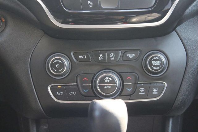 2019 Jeep Cherokee Limited 4x4 - 22927037 - 17
