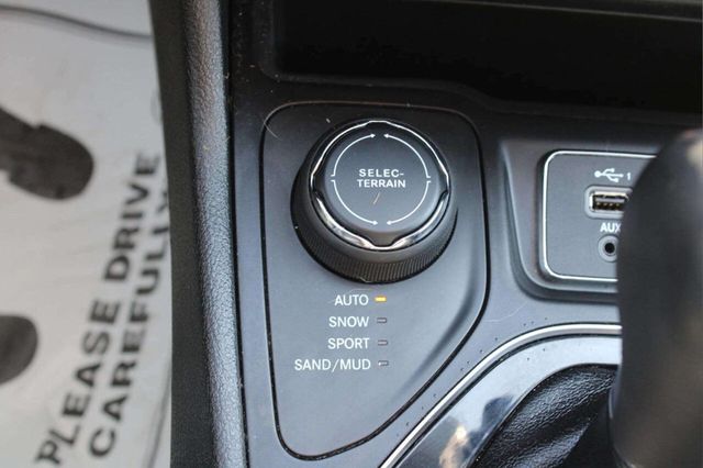 2019 Jeep Cherokee Limited 4x4 - 22927037 - 18