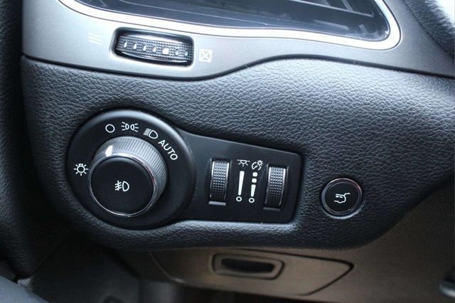 2019 Jeep Cherokee Limited 4x4 - 22927037 - 27