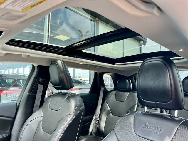 2019 Jeep Cherokee Limited 4x4 - 23005125 - 29