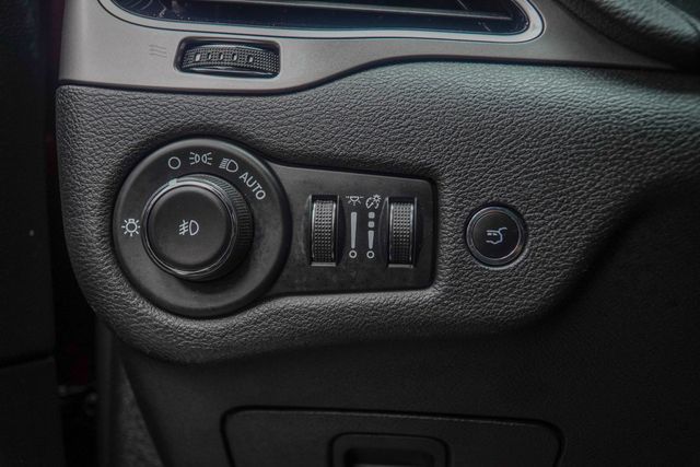 2019 Jeep Cherokee Limited 4x4 - 23014893 - 28