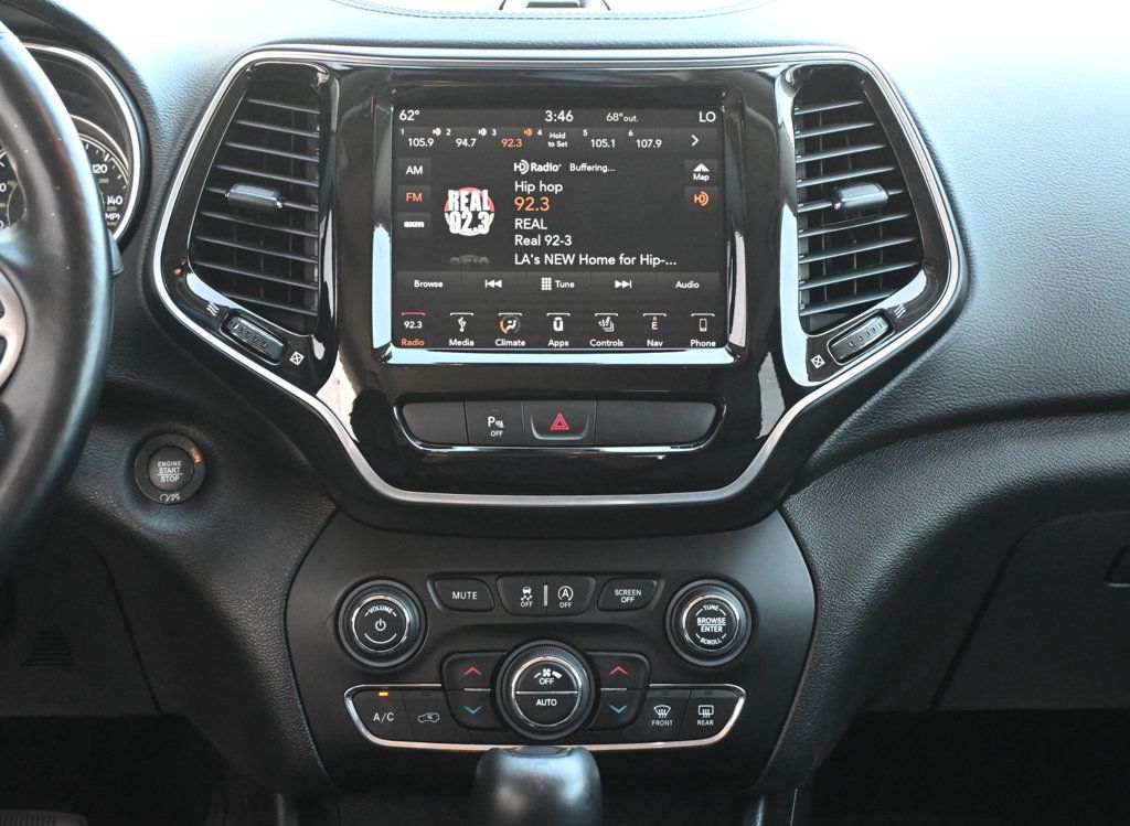 Jeep Cherokee photo 10