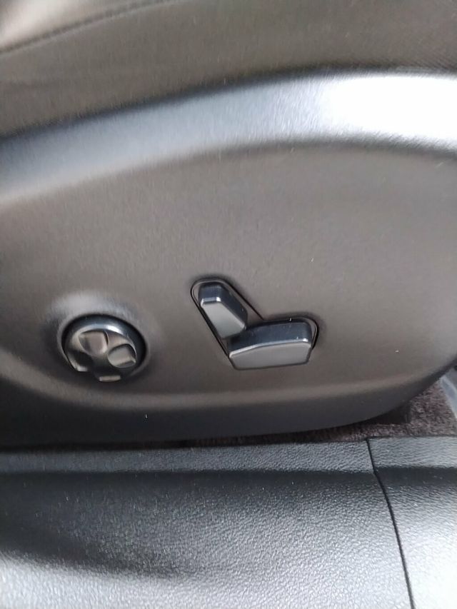 2019 Jeep Cherokee Limited FWD - 22998049 - 11