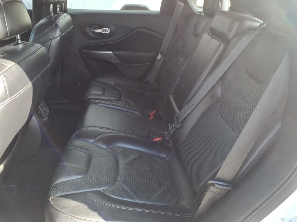 2019 Jeep Cherokee Limited FWD - 22989164 - 16