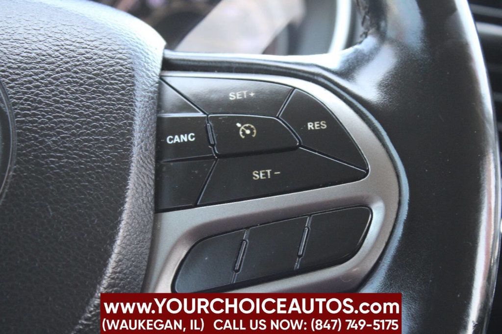 2019 Jeep Cherokee Limited FWD - 22846647 - 29