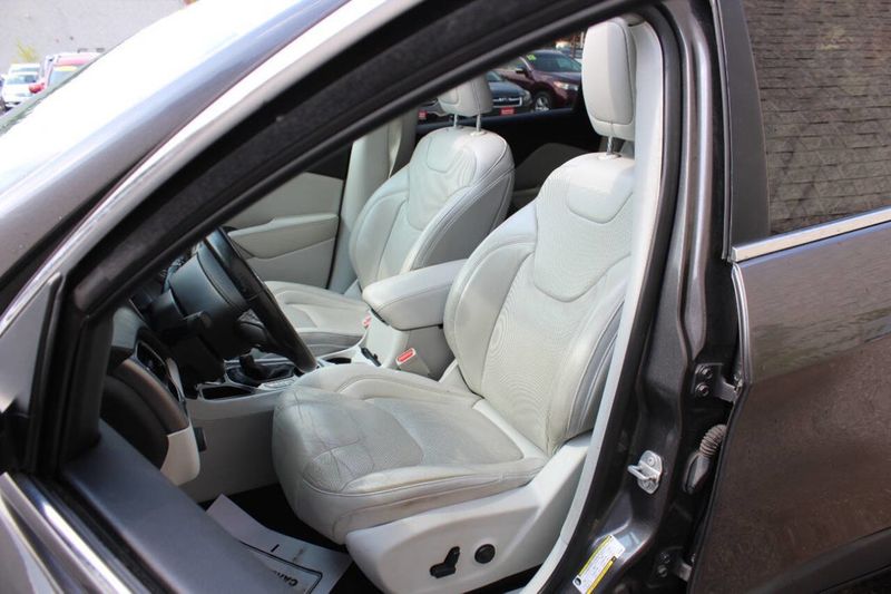 2019 Jeep Cherokee Limited FWD - 22915527 - 10