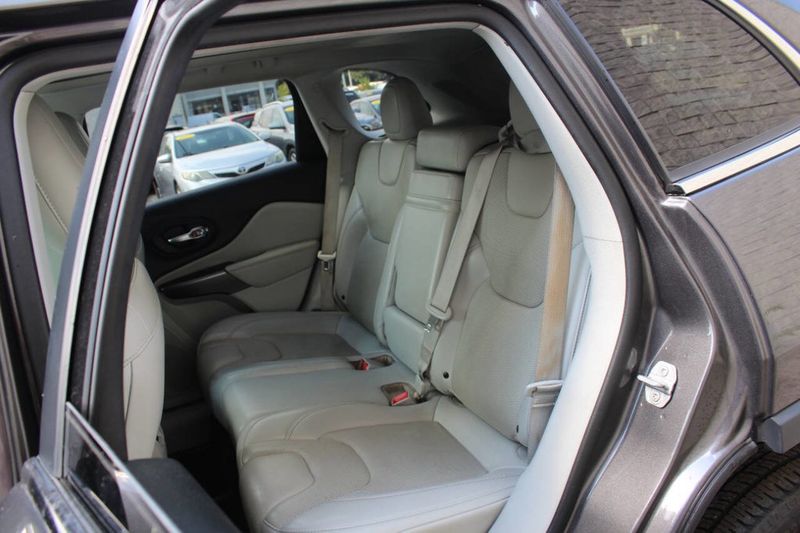 2019 Jeep Cherokee Limited FWD - 22915527 - 14