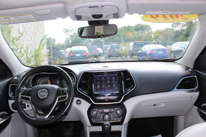 2019 Jeep Cherokee Limited FWD - 22915527 - 22
