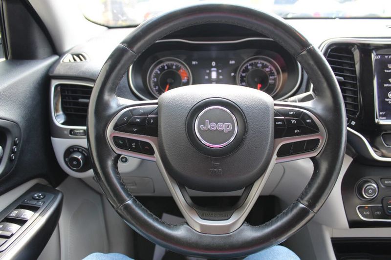 2019 Jeep Cherokee Limited FWD - 22915527 - 27