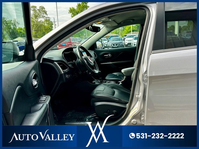 2019 Jeep Cherokee Limited Sport Utility 4D - 22938985 - 11