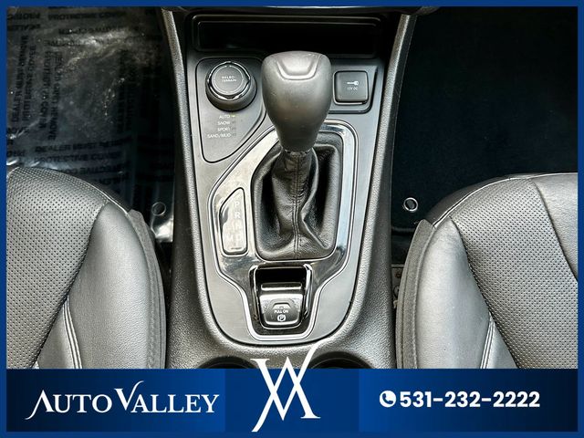 2019 Jeep Cherokee Limited Sport Utility 4D - 22938985 - 31