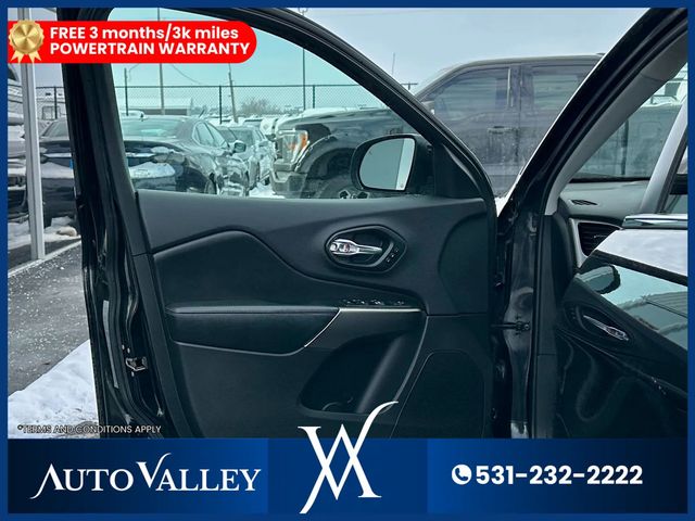 2019 Jeep Cherokee Limited Sport Utility 4D - 22956871 - 11