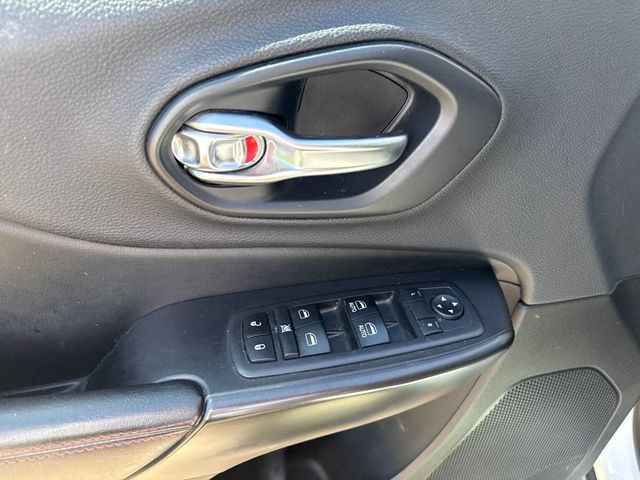 2019 Jeep Cherokee Trailhawk - 23041063 - 9