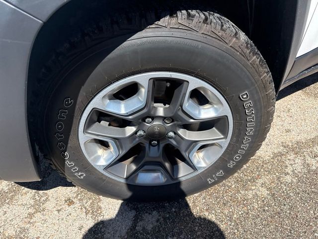 2019 Jeep Cherokee Trailhawk - 23041063 - 1