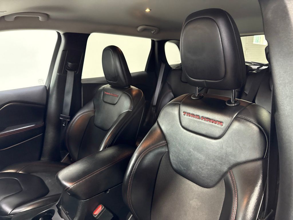 2019 Jeep Cherokee Trailhawk - 23041063 - 24