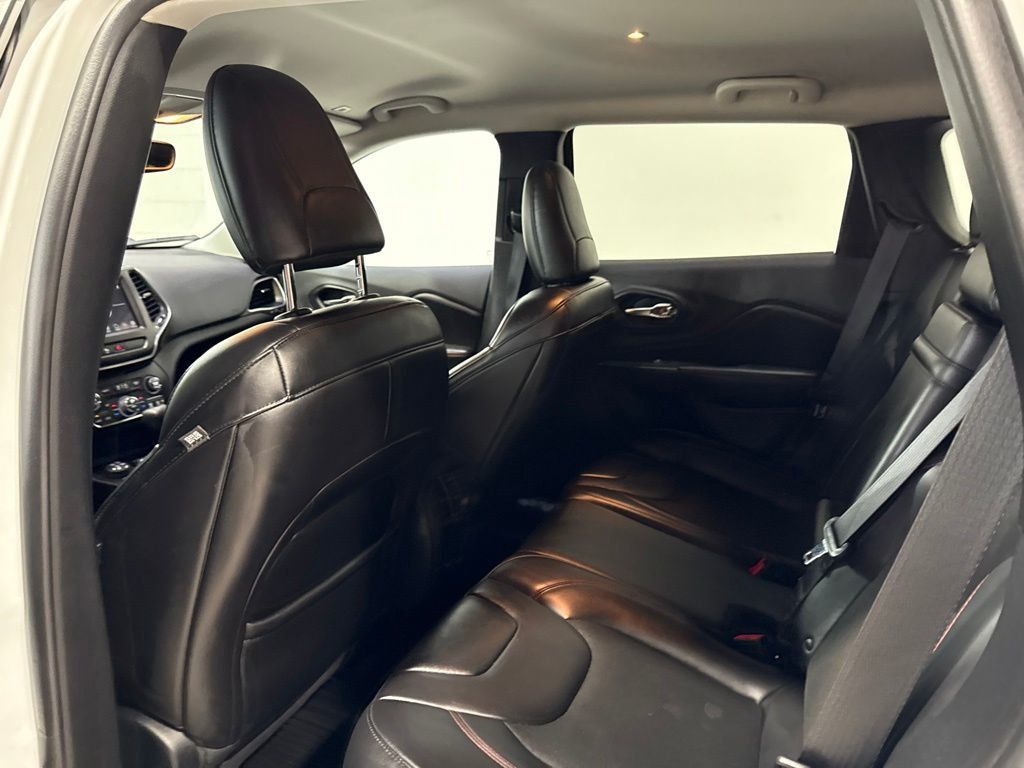 2019 Jeep Cherokee Trailhawk - 23041063 - 29