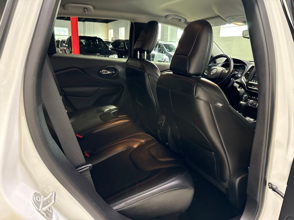 2019 Jeep Cherokee Trailhawk - 23041063 - 33