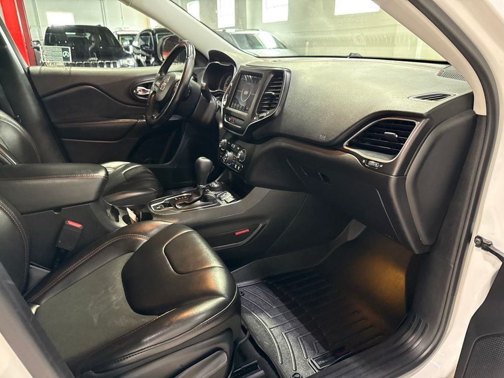 2019 Jeep Cherokee Trailhawk - 23041063 - 37