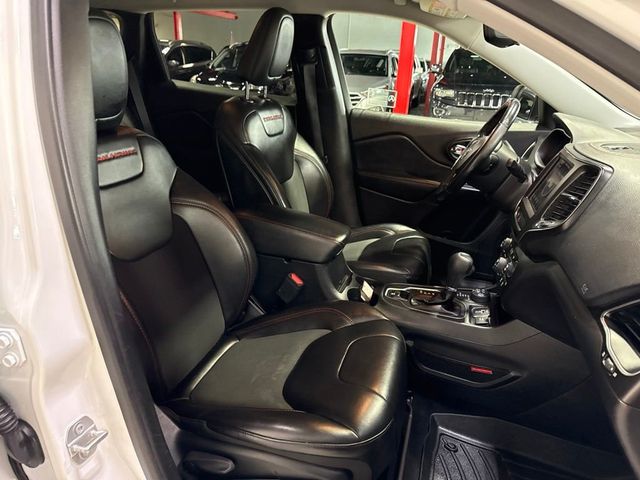 2019 Jeep Cherokee Trailhawk - 23041063 - 38