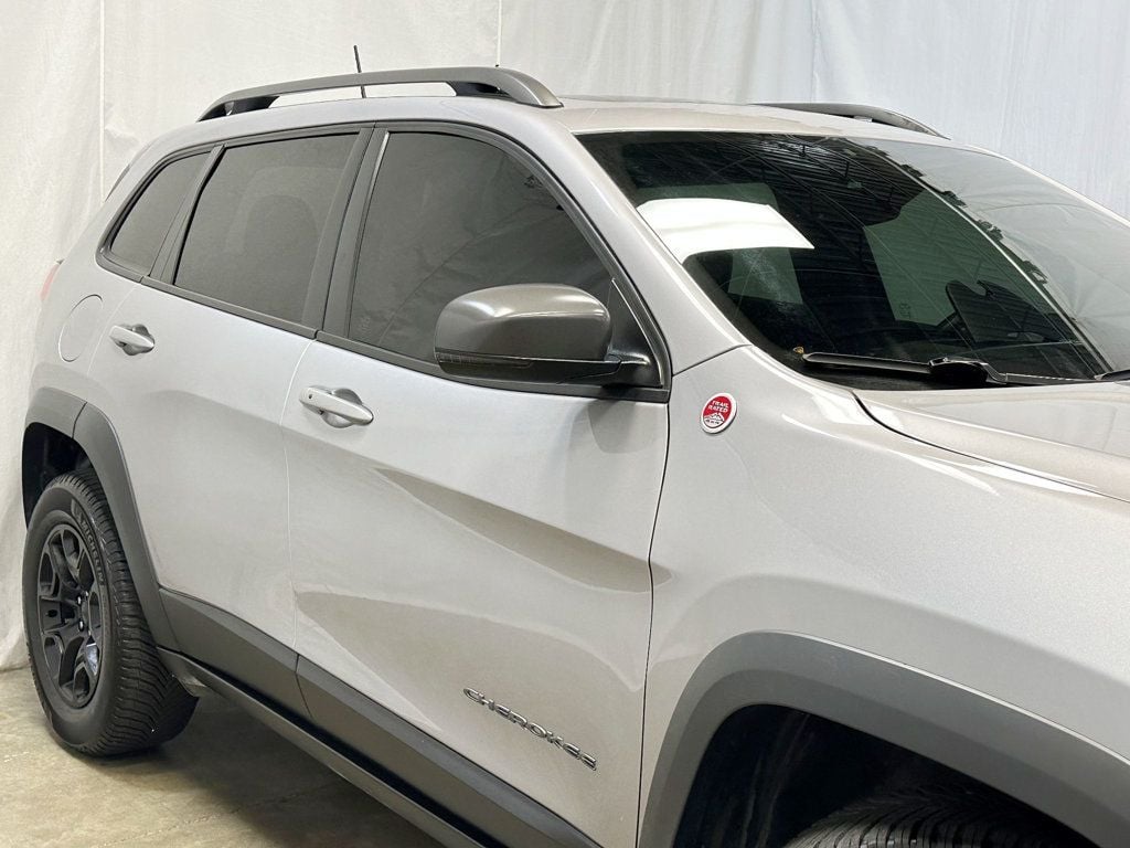 2019 Jeep Cherokee Trailhawk 4x4 - 23060427 - 2