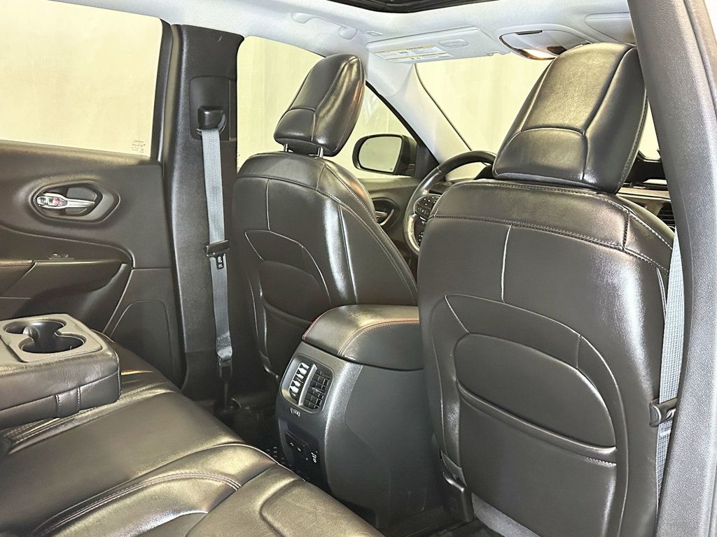 2019 Jeep Cherokee Trailhawk 4x4 - 23060427 - 34