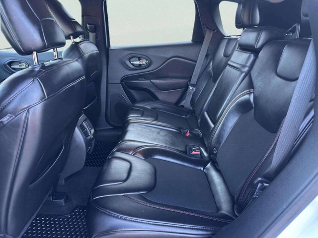 2019 Jeep Cherokee Trailhawk 4x4 4dr SUV - 23054070 - 10