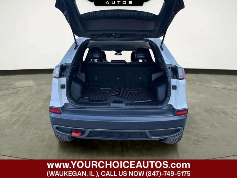 2019 Jeep Cherokee Trailhawk 4x4 4dr SUV - 23054070 - 13