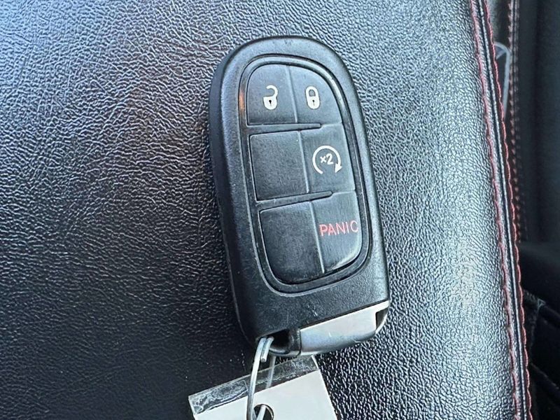 2019 Jeep Cherokee Trailhawk 4x4 4dr SUV - 23054070 - 37