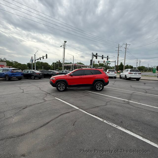 2019 Jeep Cherokee TRAILHAWK 4X4 W/COLD WEATHER GROUP, COMFORT & CONVENIENCE PKG - 22980093 - 7