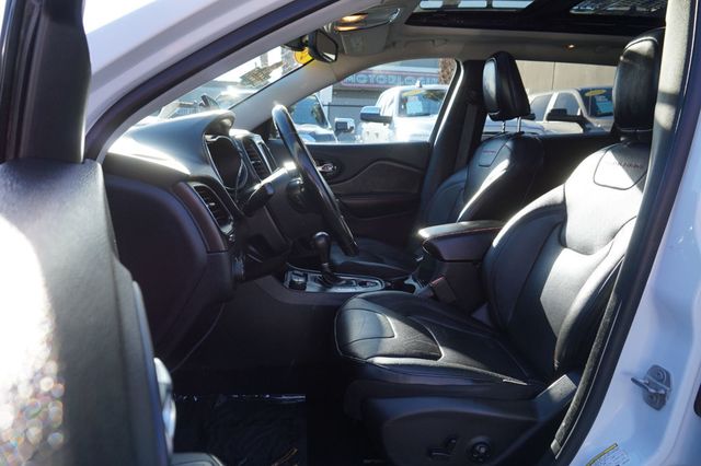 2019 Jeep Cherokee TRAILHAWK ELITE, 4X4, LIFTED, NEW ALL TERRAIN TIRES, LADDER RACK - 23081554 - 17