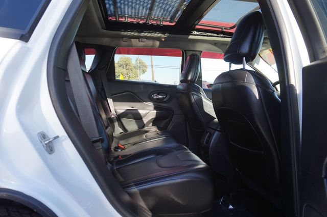 2019 Jeep Cherokee TRAILHAWK ELITE, 4X4, LIFTED, NEW ALL TERRAIN TIRES, LADDER RACK - 23081554 - 19