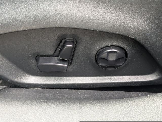 2019 Jeep Compass  - 22996244 - 19