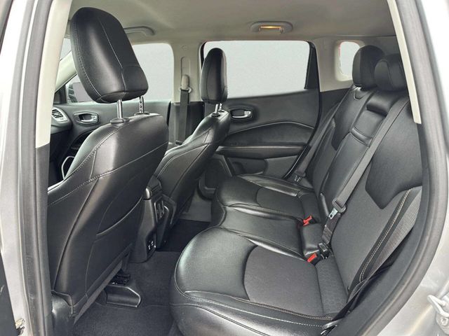 2019 Jeep Compass Latitude 4dr SUV - 22993939 - 11