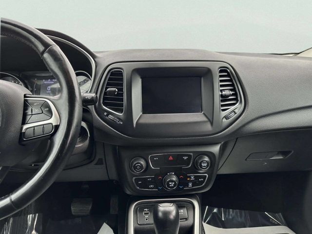 2019 Jeep Compass Latitude 4dr SUV - 22993939 - 20