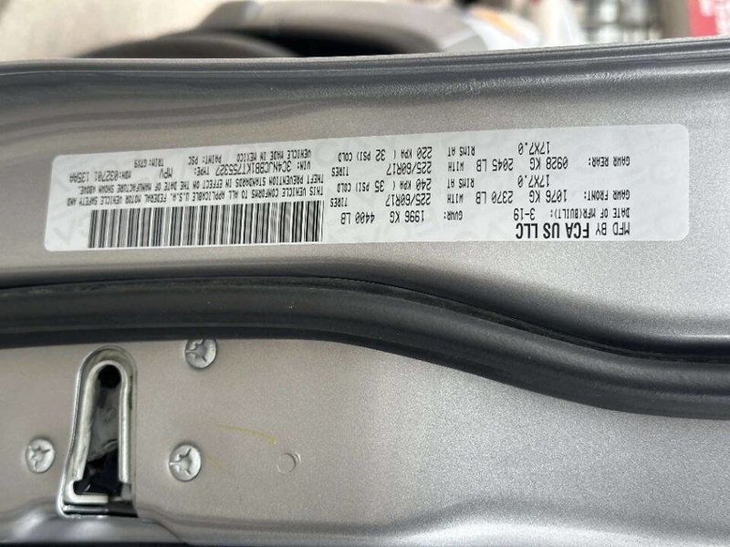 2019 Jeep Compass Latitude 4dr SUV - 22993939 - 24