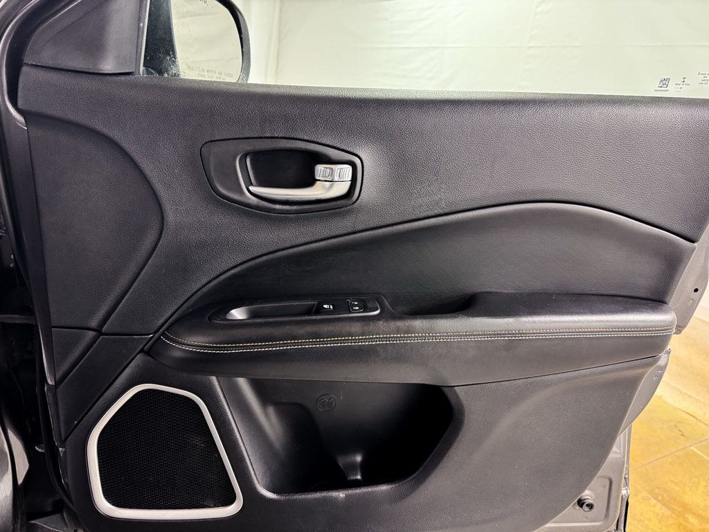 2019 Jeep Compass LATITUDE 4WD - 23019844 - 16