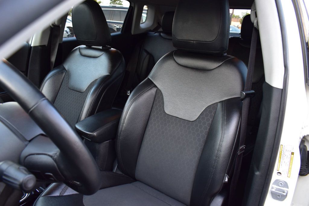 2019 Jeep Compass Latitude photo 11