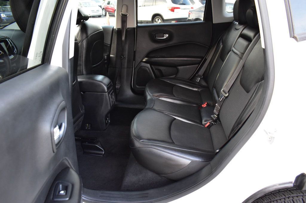 2019 Jeep Compass Latitude photo 16