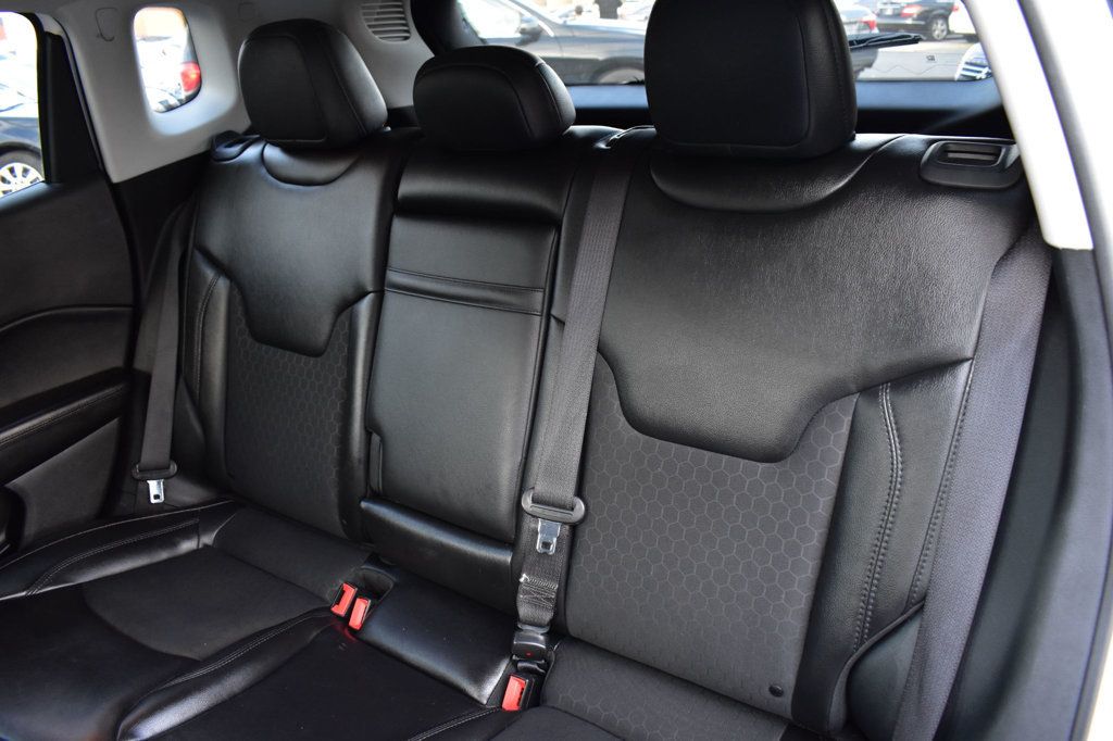 2019 Jeep Compass Latitude photo 17