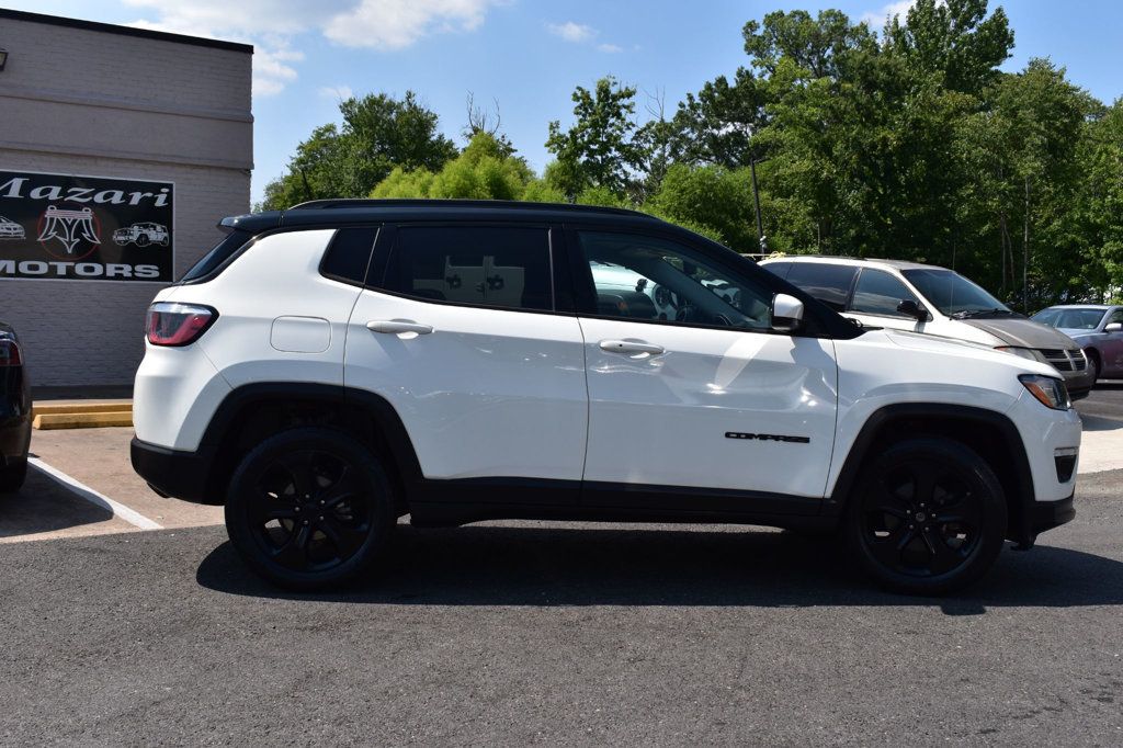 2019 Jeep Compass Latitude photo 2