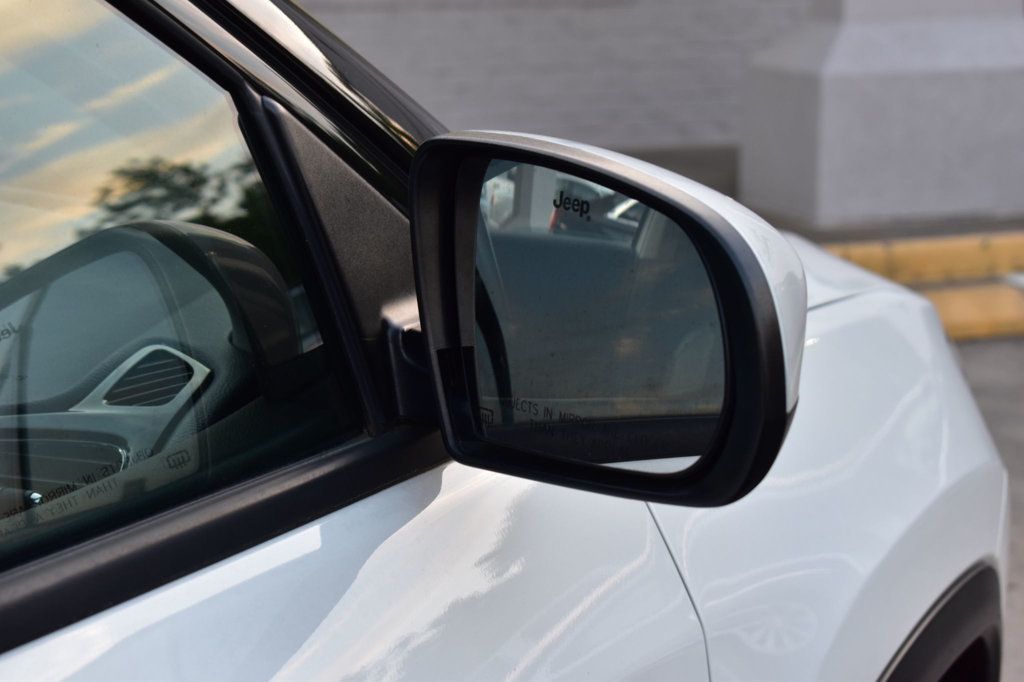 2019 Jeep Compass Latitude photo 40