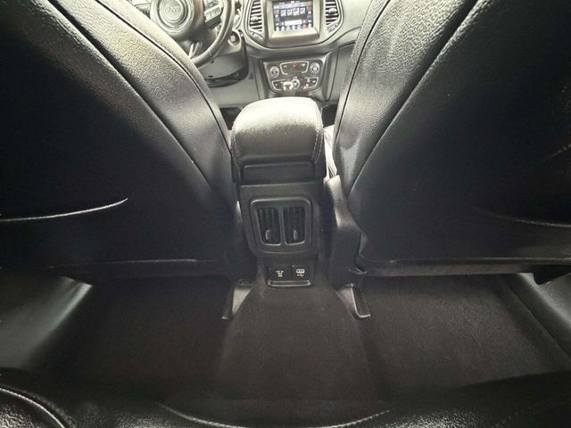 2019 Jeep Compass Latitude 4x4 - 22982695 - 23