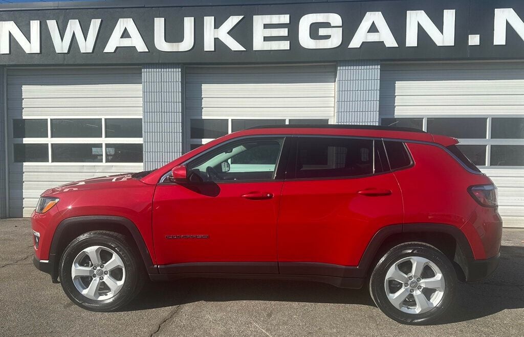 2019 Jeep Compass Latitude 4x4 - 22737405 - 1