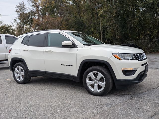 2019 Jeep Compass Latitude 4x4 - 22953919 - 1
