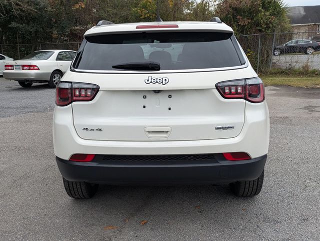 2019 Jeep Compass Latitude 4x4 - 22953919 - 4