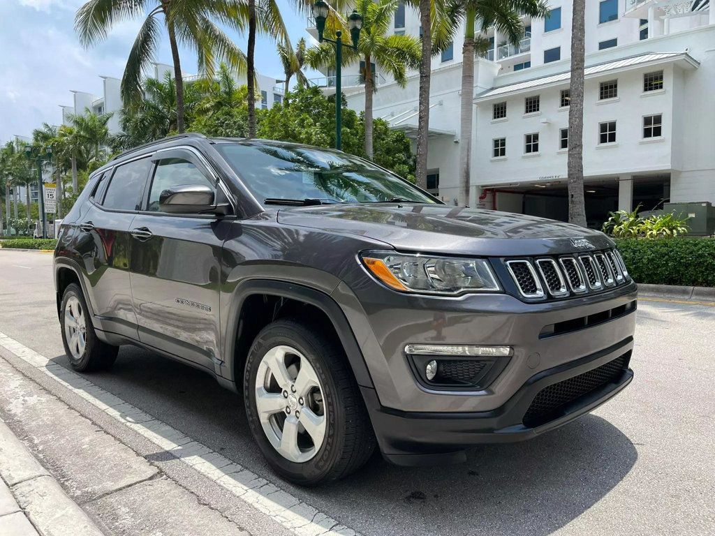 2019 Jeep Compass Latitude 4x4 - 22443689 - 1