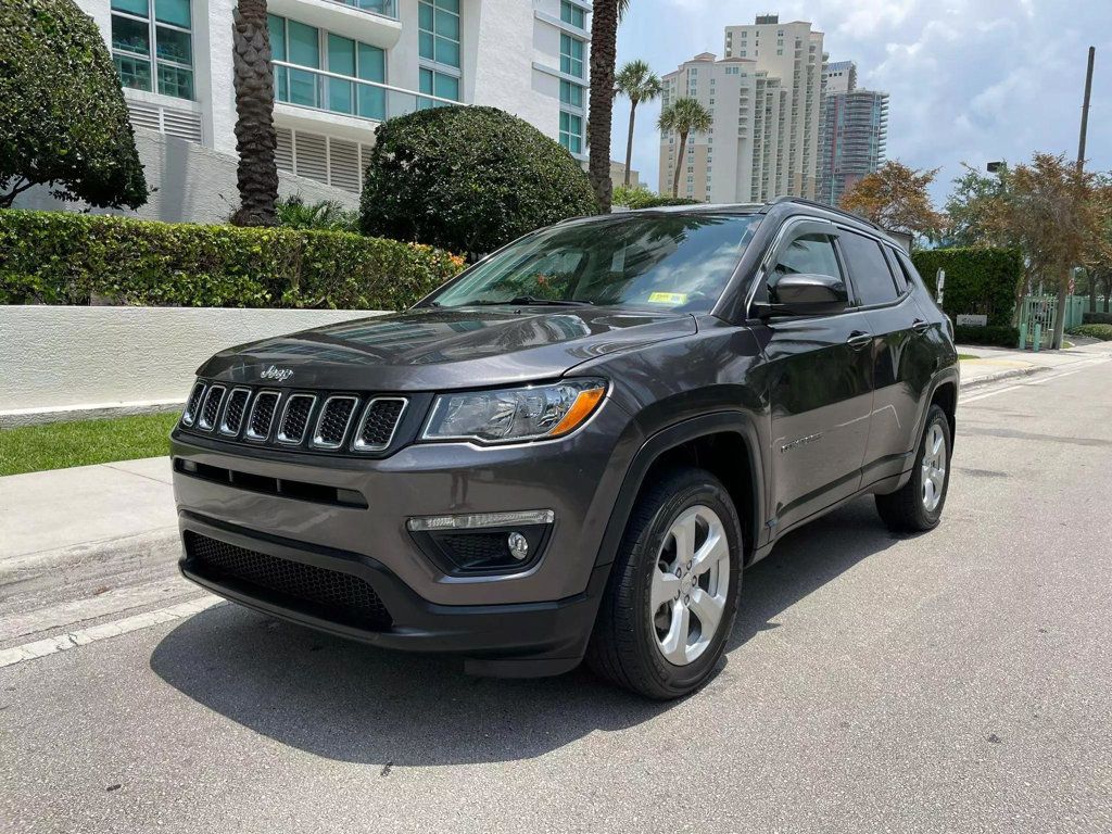 2019 Jeep Compass Latitude 4x4 - 22443689 - 3