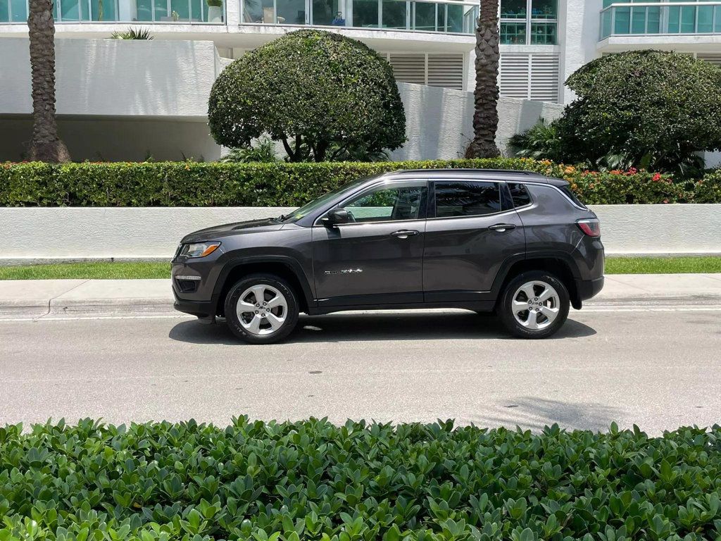 2019 Jeep Compass Latitude 4x4 - 22443689 - 5