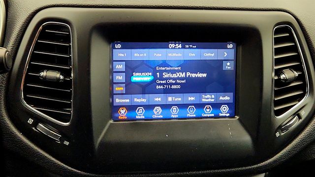 2019 Jeep Compass Latitude 4x4 - 23026181 - 17