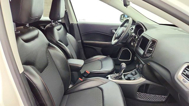2019 Jeep Compass Latitude 4x4 - 23026181 - 22